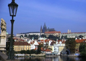 <strong>Lire la suite</strong><br>Prague - Aout 2000 Prague - Aout 2000