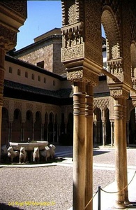 <strong>Lire la suite</strong><br>Grenade Grenade