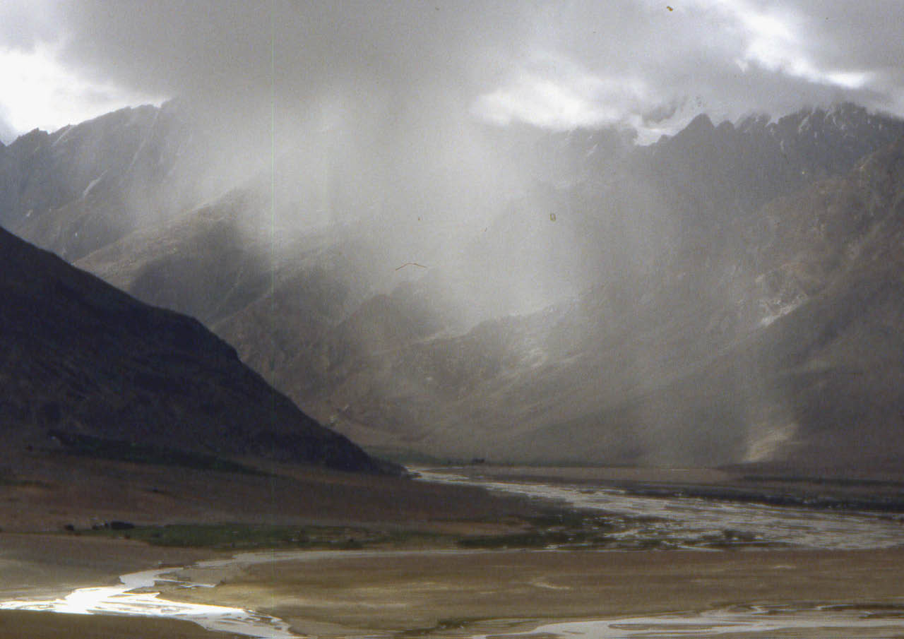 Zanskar - vallée de Padum sous l'orage