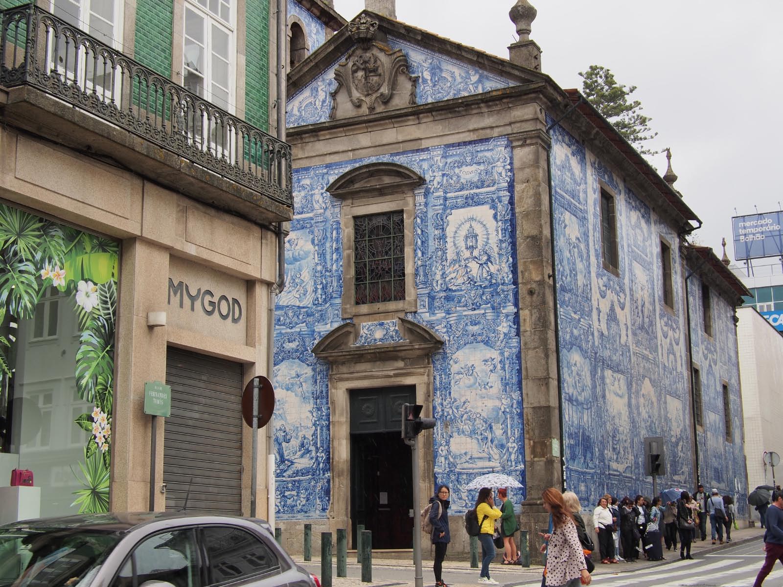 Porto : ses Azalejo