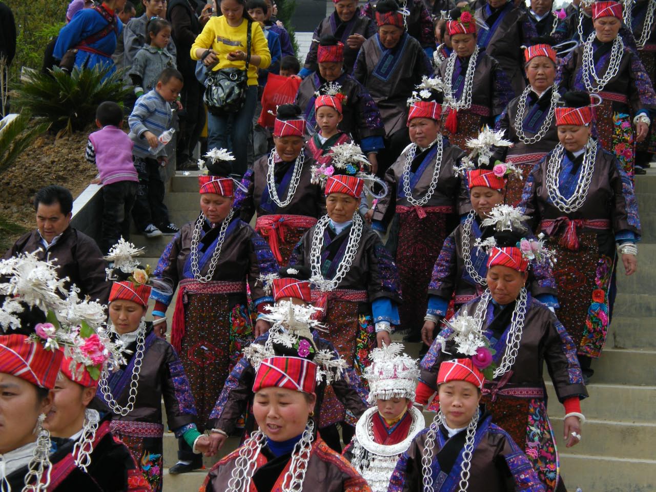 Défilé des groupes folkloriques a Shidong