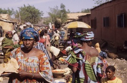 <strong>Lire la suite</strong><br>Peuples Mandingues Peuples Mandingues