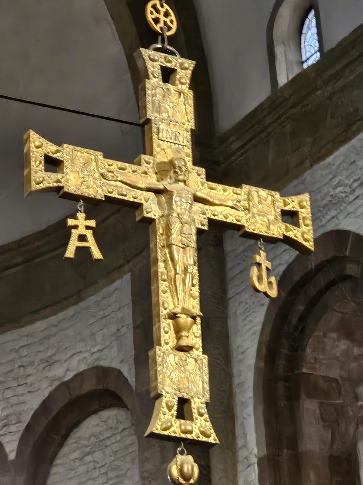 Croix de la cathédrale de Spire ( Allemagne) Croix de la cathédrale de Spire ( Allemagne)